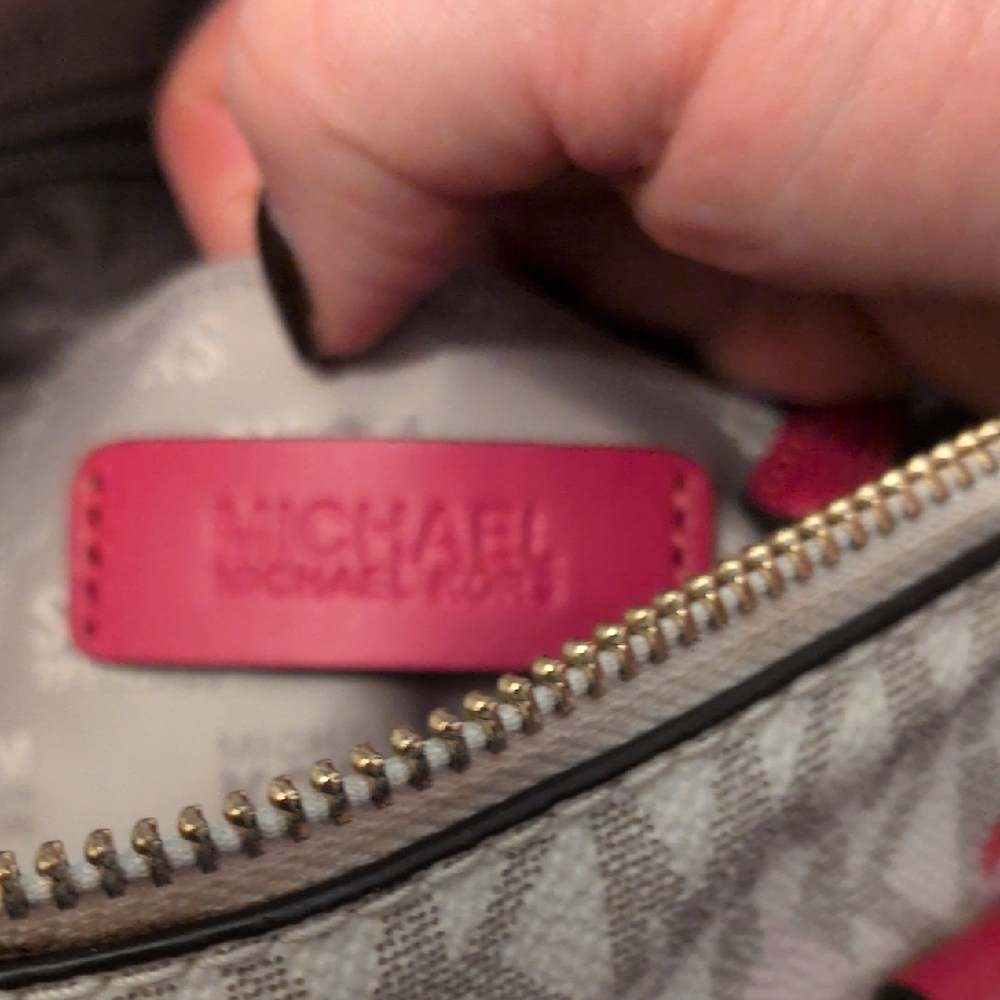 Michael Kors Pink and Cream Satchel - Picture 10 of 16